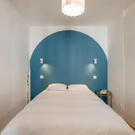 Cozy Faubourg St Martin Retreat アパート *