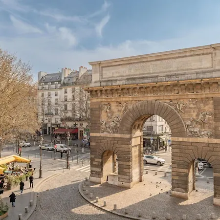 Cozy Faubourg St Martin Retreat アパート