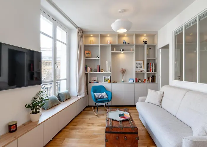 Cozy Faubourg St Martin Retreat Apartamento
