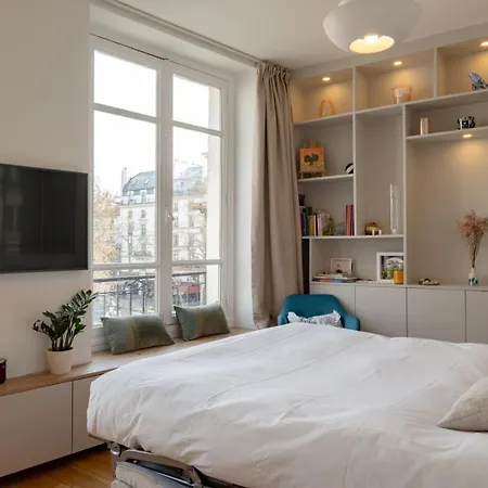 Cozy Faubourg St Martin Retreat Apartment *
